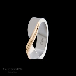 Two Tone Champagne Diamond Twist Ring